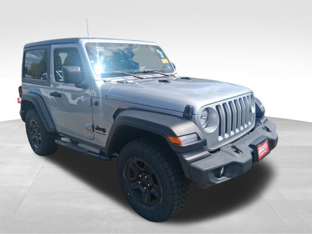 Used 2022 Jeep Wrangler Sport AWD/4WD image 3