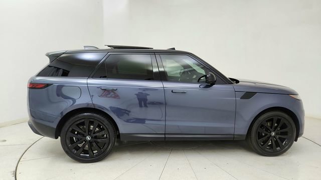 Used 2025 Land Rover Range Rover Sport SE image 6