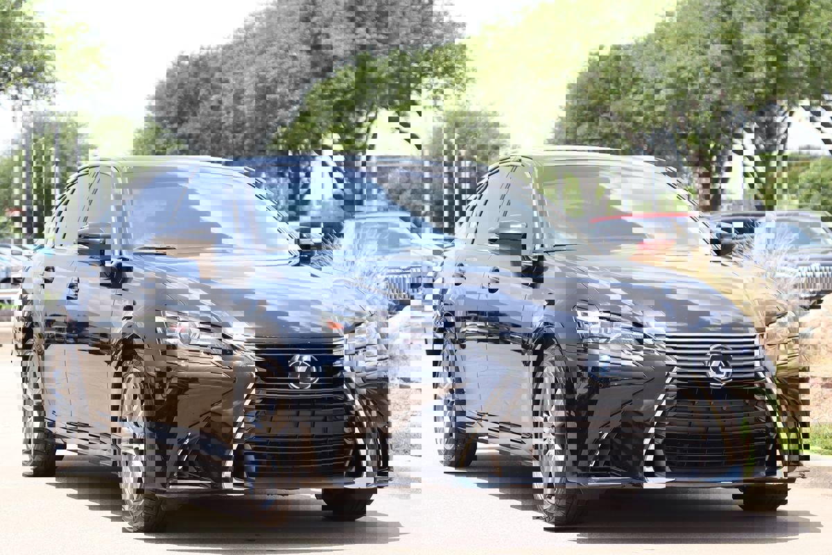 Used 2016 Lexus GS 350 image 2