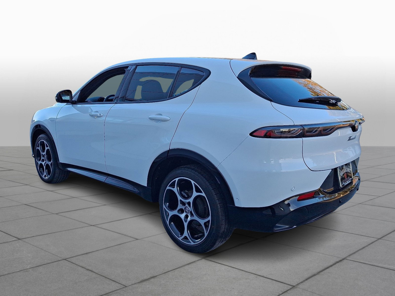 New 2025 Alfa Romeo Tonale w/ Active Assist Package image 3