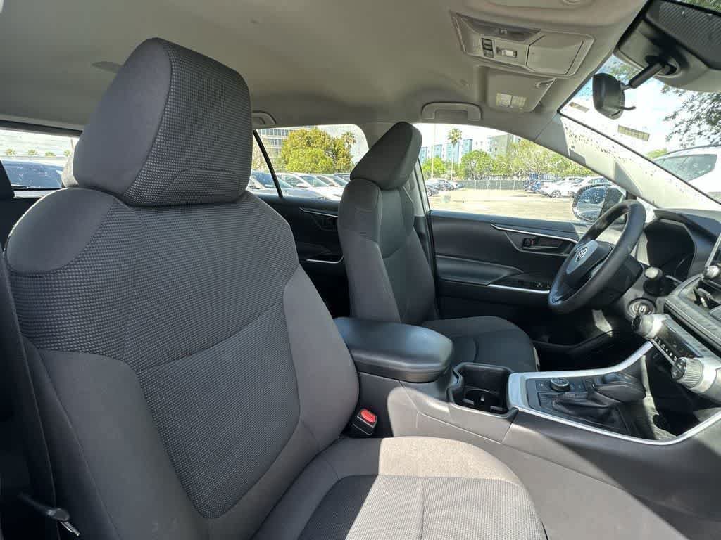 Used 2023 Toyota RAV4 LE AWD/4WD image 26