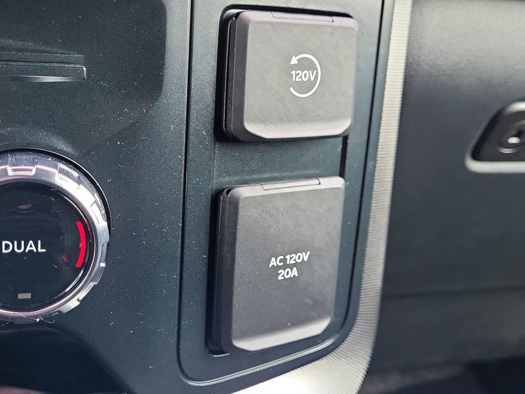 Used 2025 Ford F150 Platinum w/ Equipment Group 702A High AWD/4WD image 29