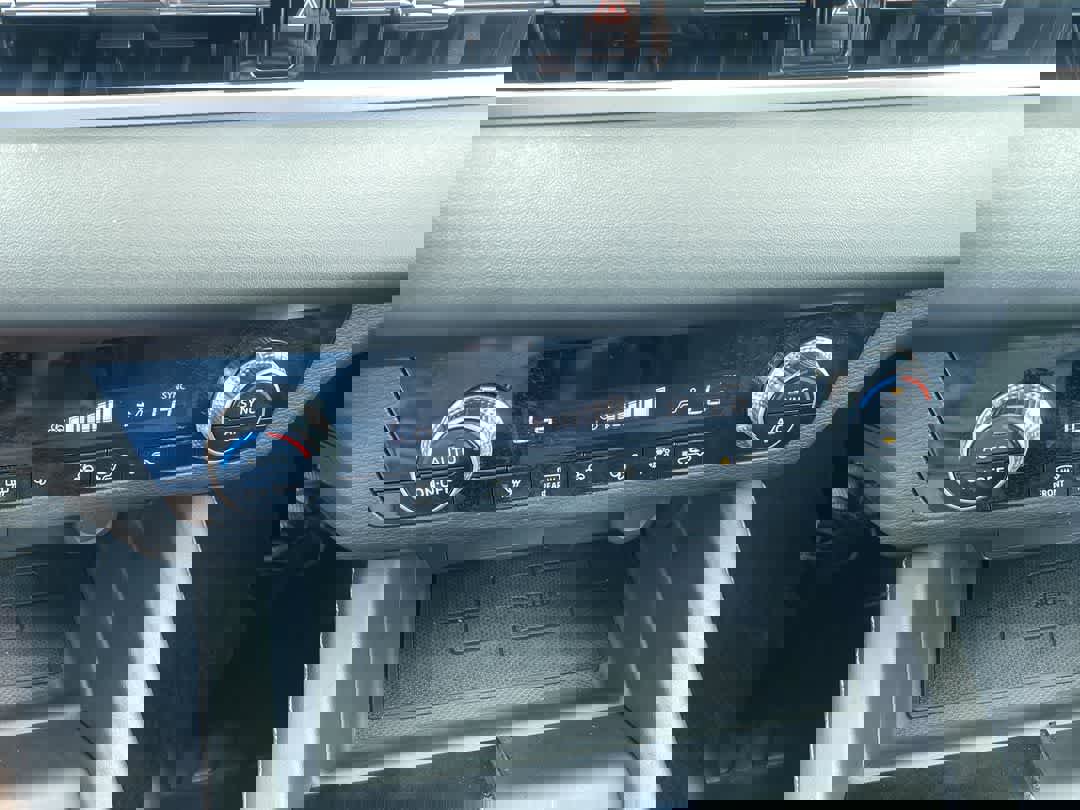 Used 2023 Mitsubishi Outlander ES FWD image 18