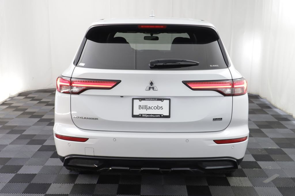 Used 2022 Mitsubishi Outlander SEL Black Edition AWD/4WD image 16