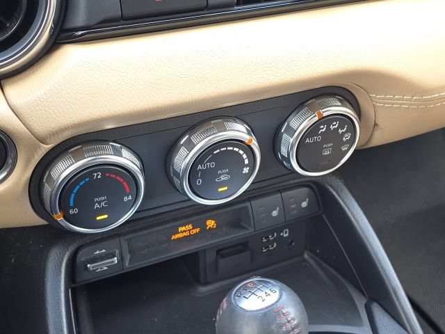 Used 2018 MAZDA MX-5 Miata RF Grand Touring RWD image 25