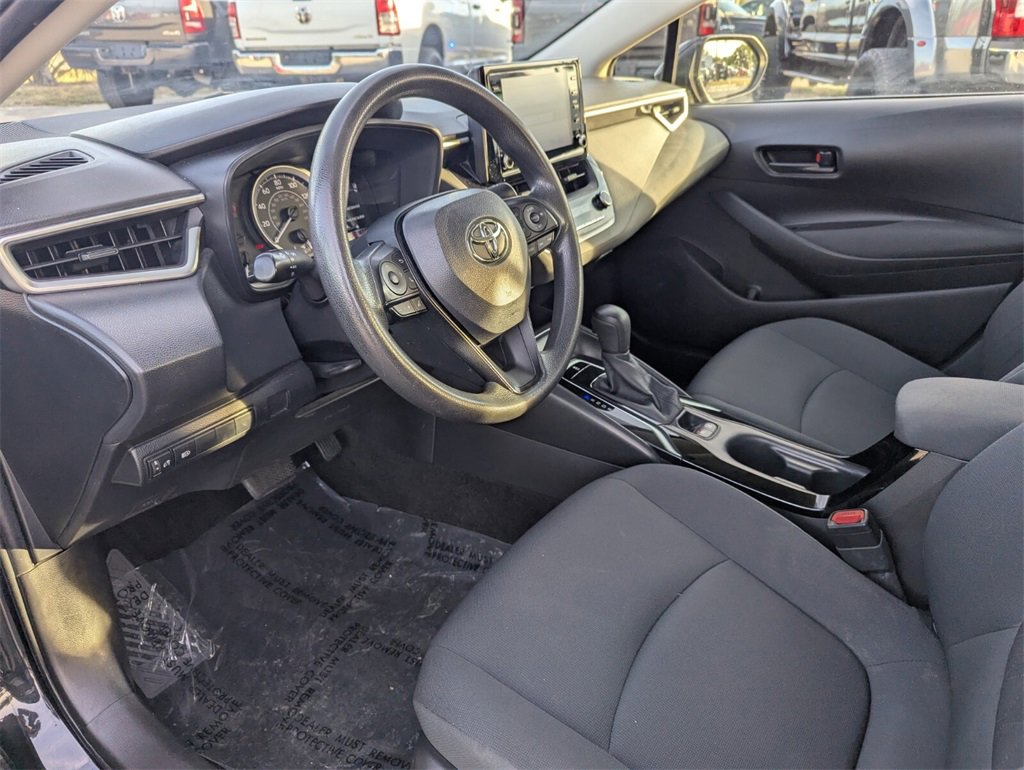 Used 2022 Toyota Corolla LE image 21