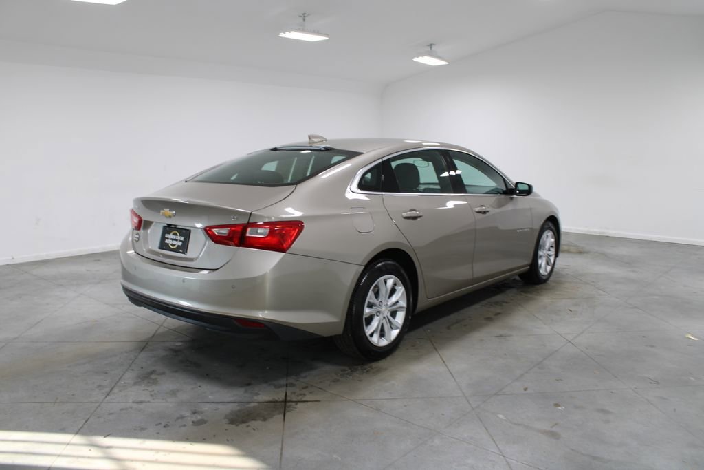 Used 2024 Chevrolet Malibu LT image 9