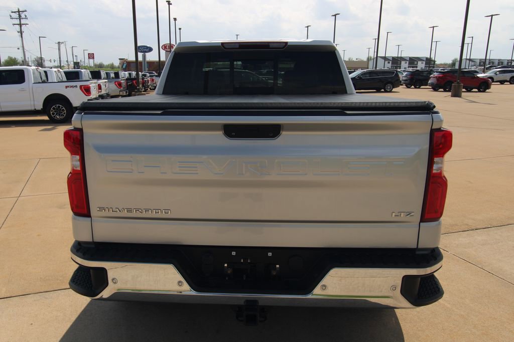 Used 2021 Chevrolet Silverado 1500 LTZ AWD/4WD image 16