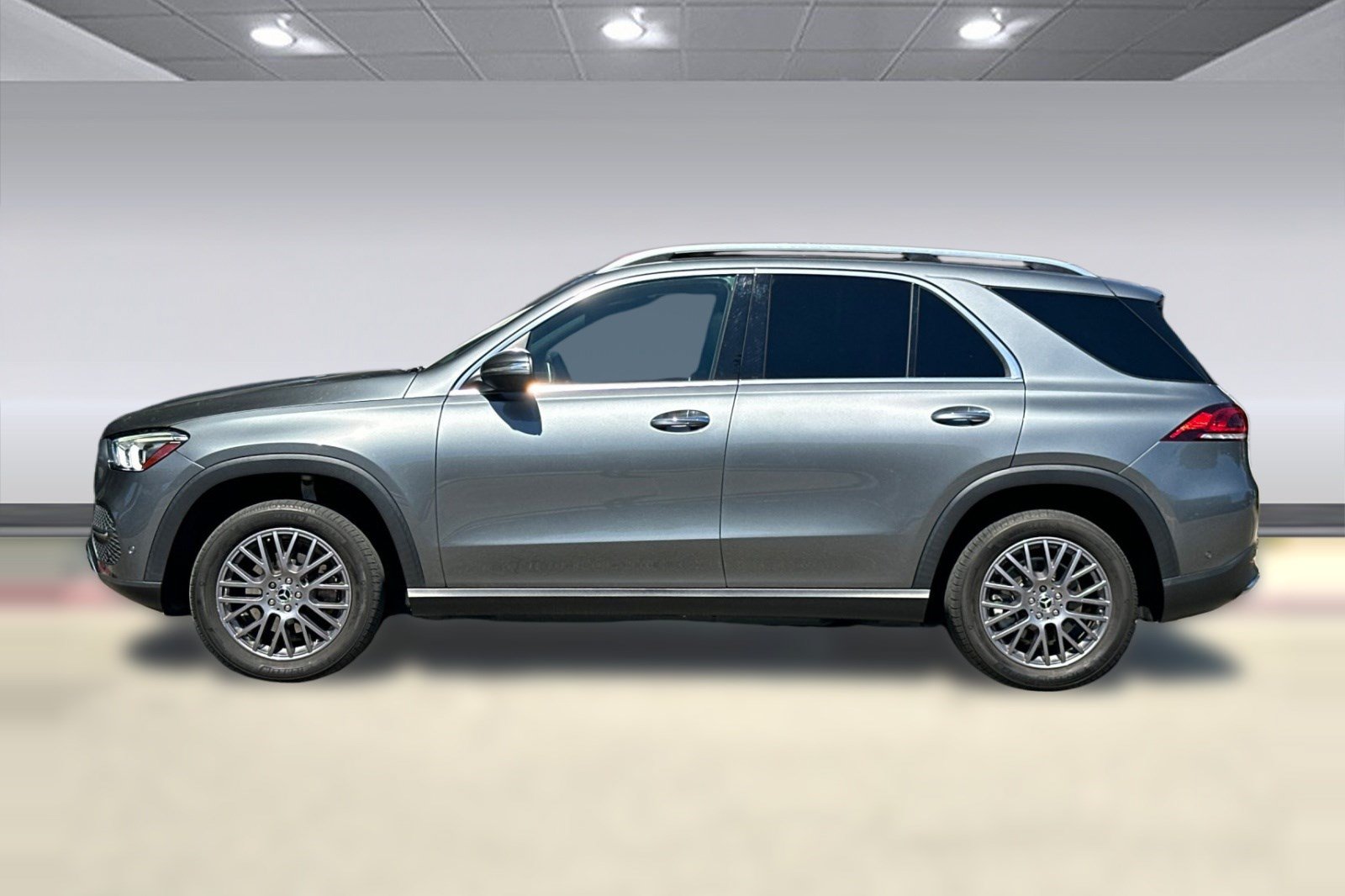 Certified 2021 Mercedes-Benz GLE 350 4MATIC image 2