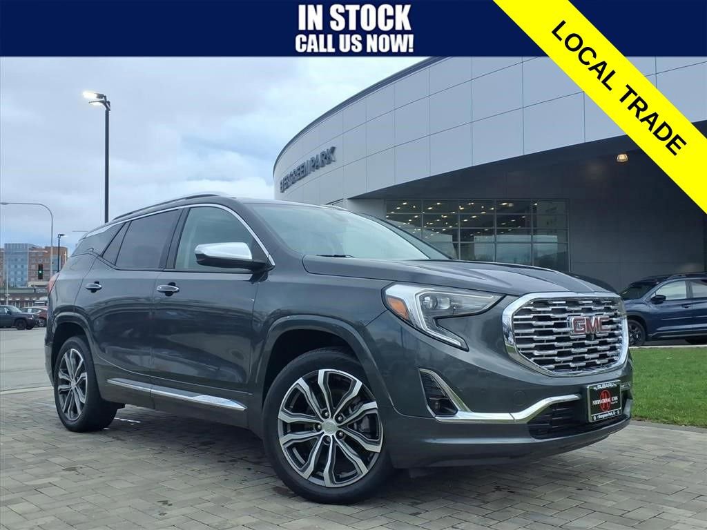 Used 2020 GMC Terrain Denali w/ Denali Premium Package image 1