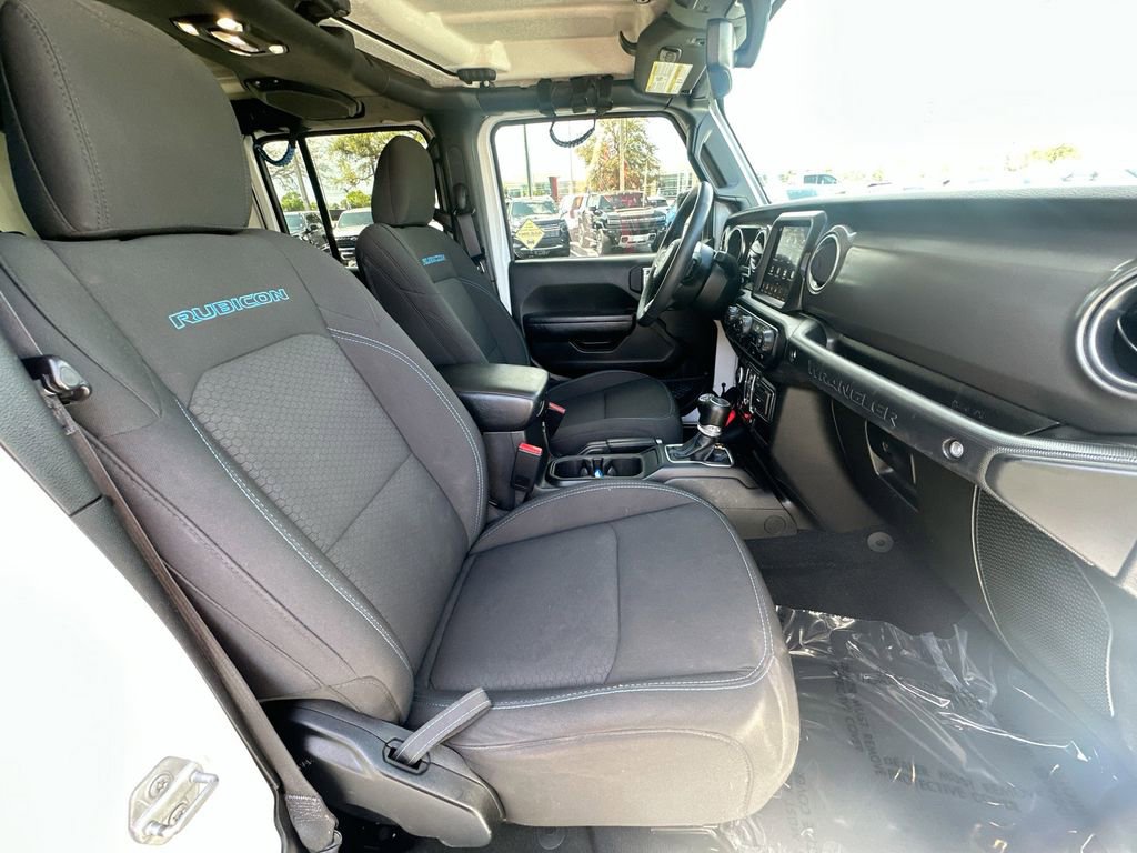 Used 2023 Jeep Wrangler Unlimited Rubicon 4xe w/ Cold Weather Group AWD/4WD image 27