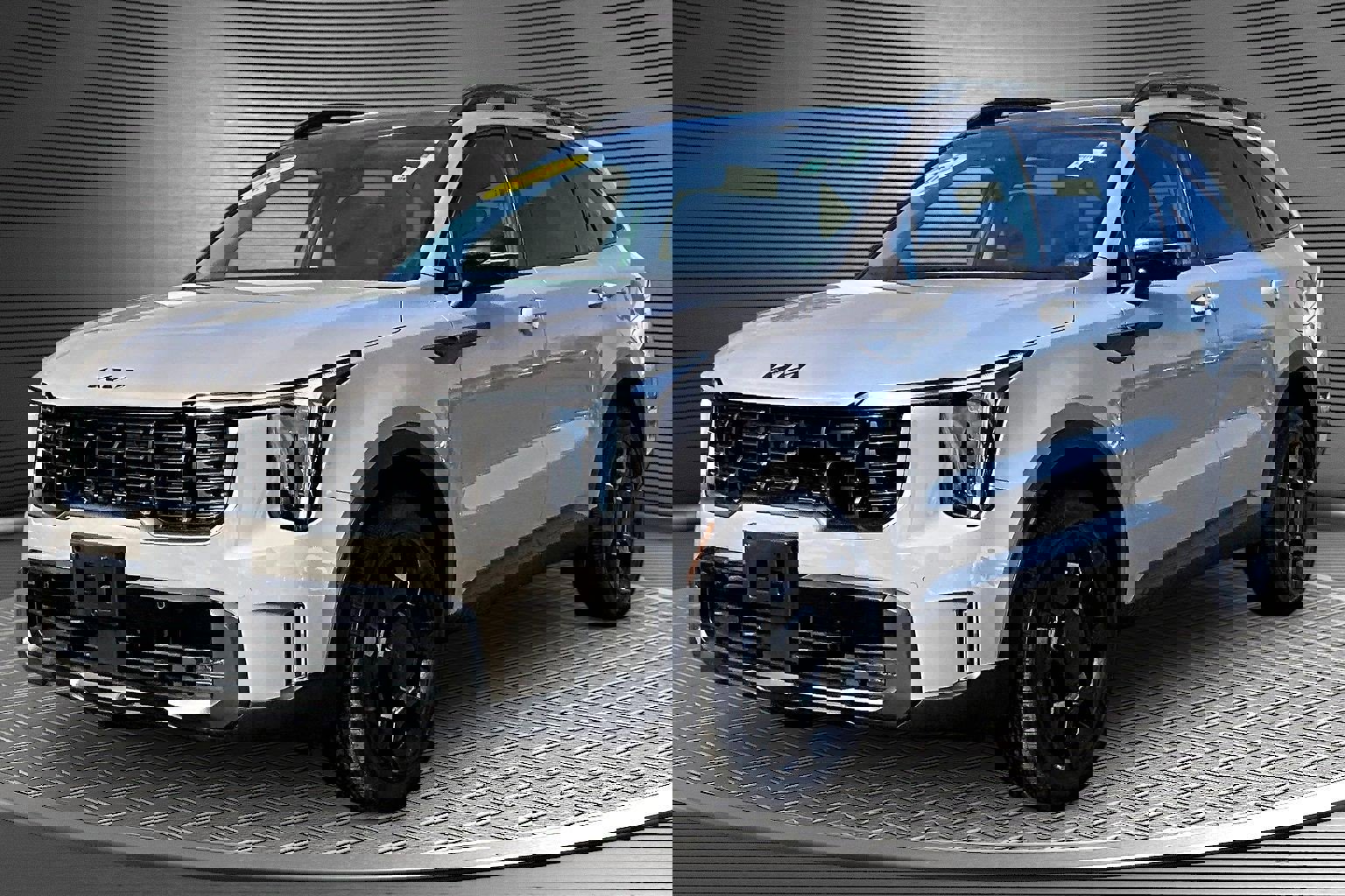 Used 2025 Kia Sorento X-Line EX image 3