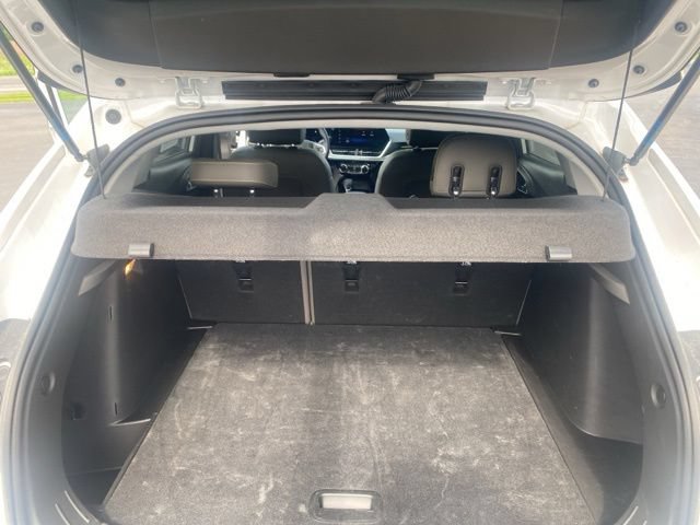 Used 2025 Chevrolet Trax ACTIV w/ Sunroof Package FWD image 22