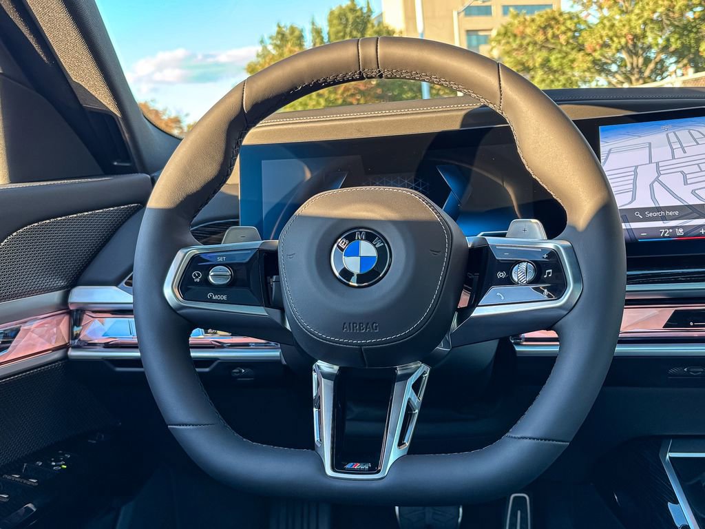 New 2026 BMW 740i xDrive w/ Premium Package image 28