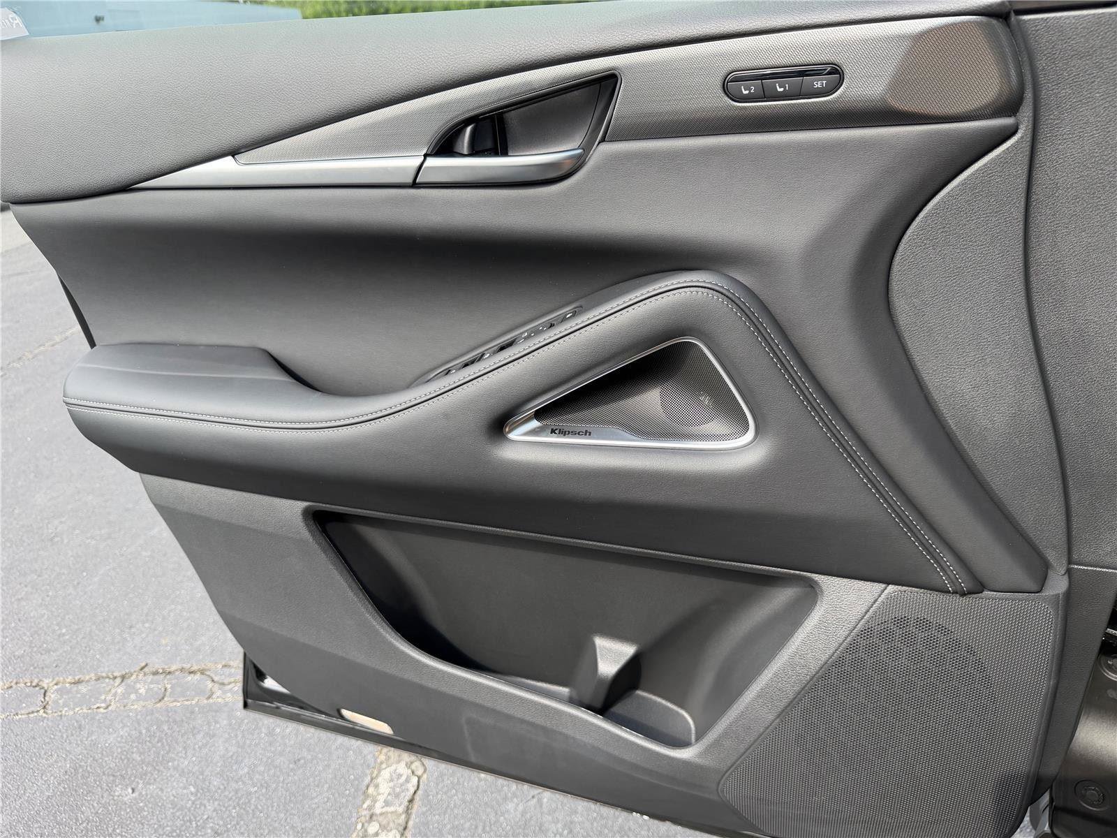 New 2027 INFINITI QX60 Luxe w/ Cargo Package FWD image 20