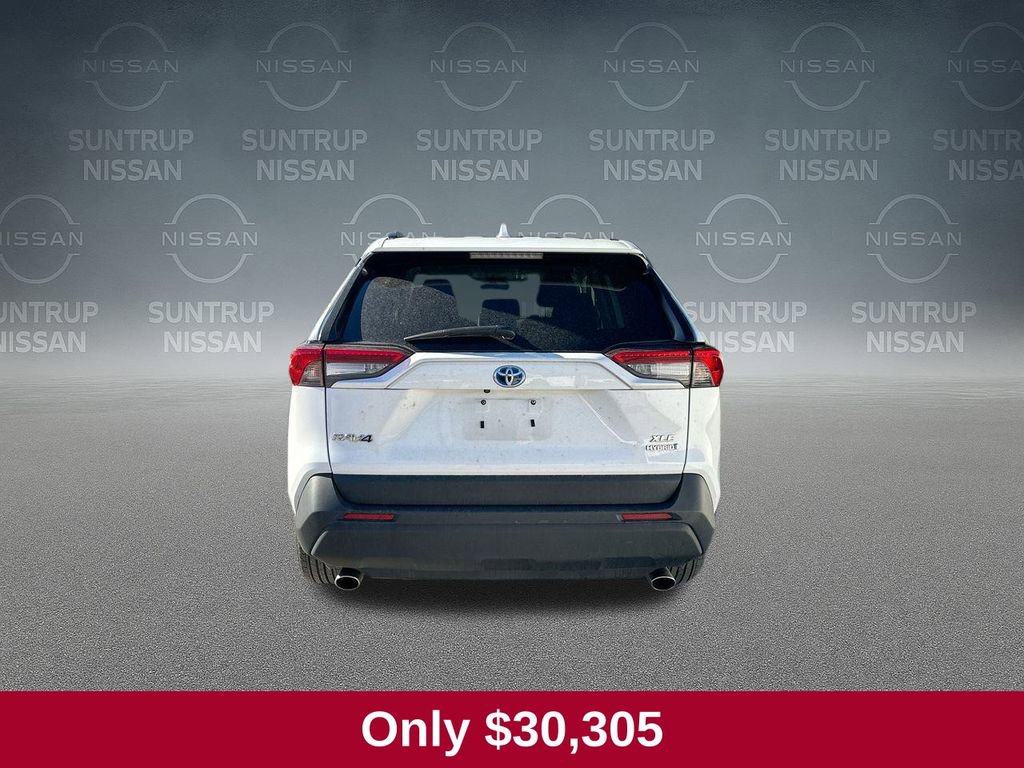 Used 2024 Toyota RAV4 XLE image 4