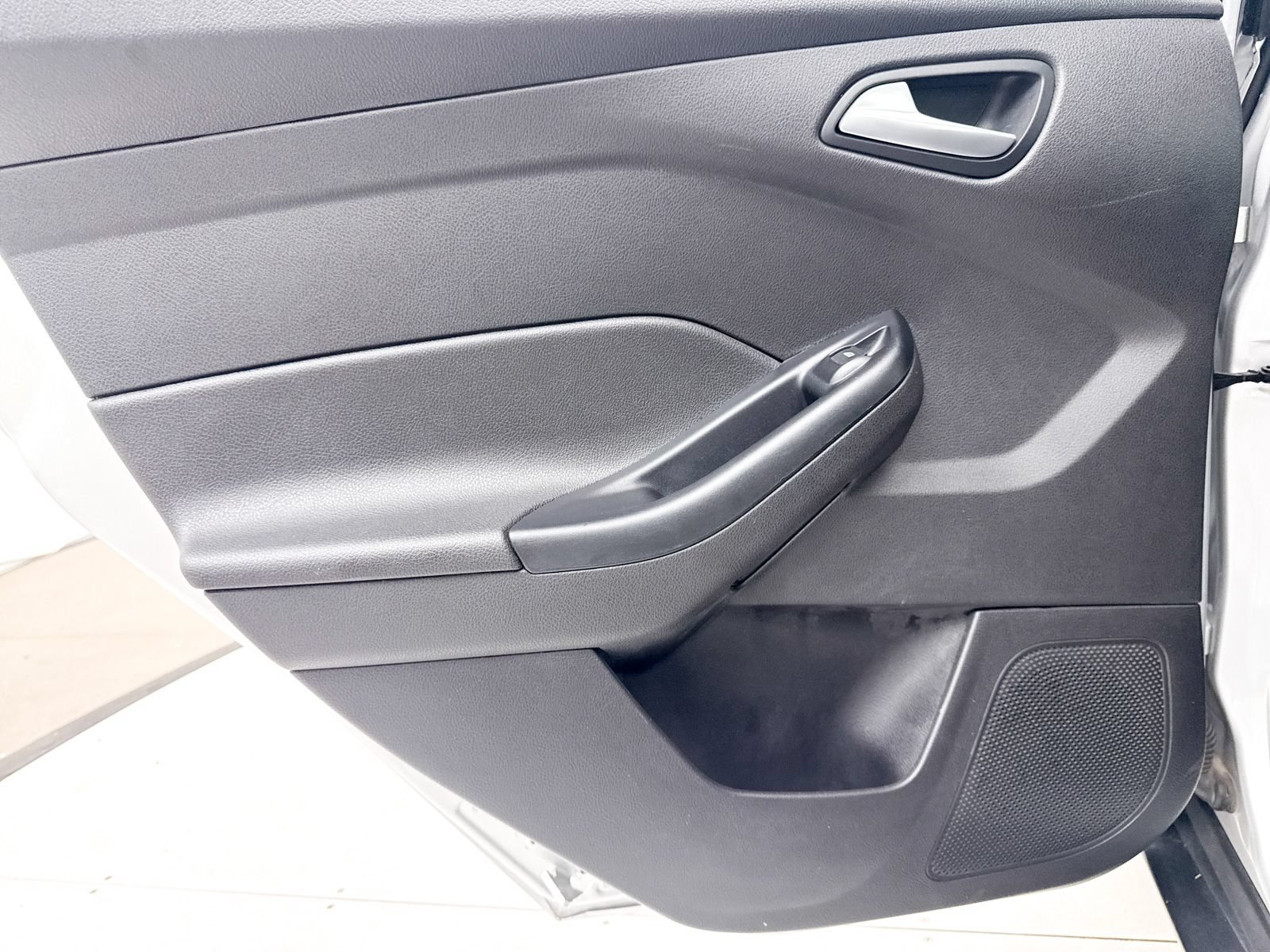 Used 2018 Ford Focus SE FWD image 22