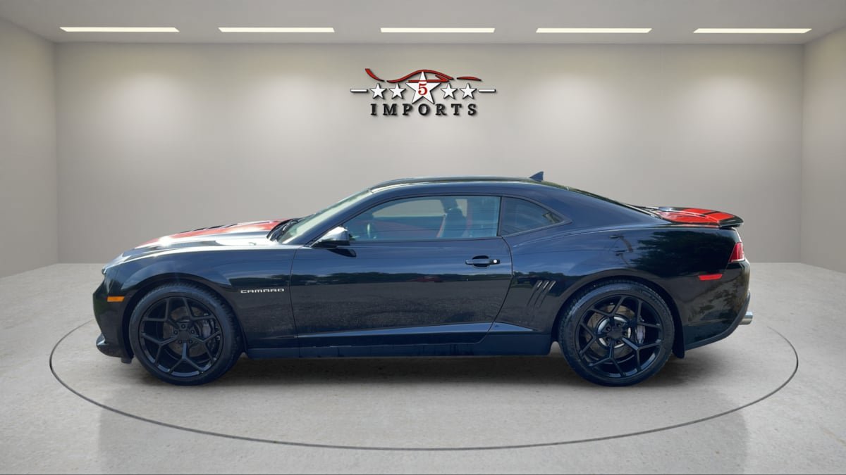Used 2015 Chevrolet Camaro SS w/ RS Package RWD image 2