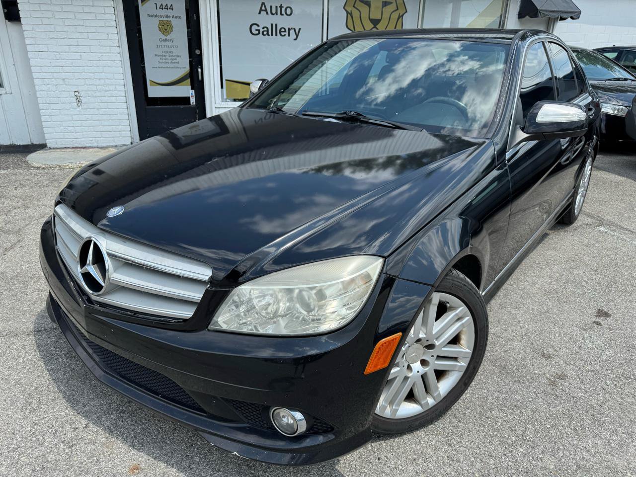 Used 2008 Mercedes-Benz C 300 4MATIC Sedan w/ Multimedia Pkg image 2