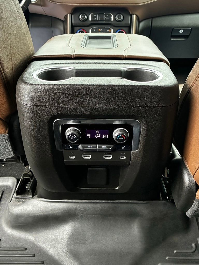 Used 2021 Chevrolet Suburban High Country AWD/4WD image 30