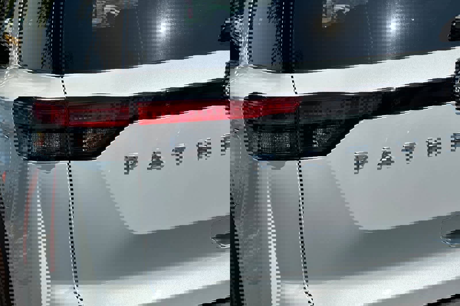 New 2025 Nissan Pathfinder SV image 31