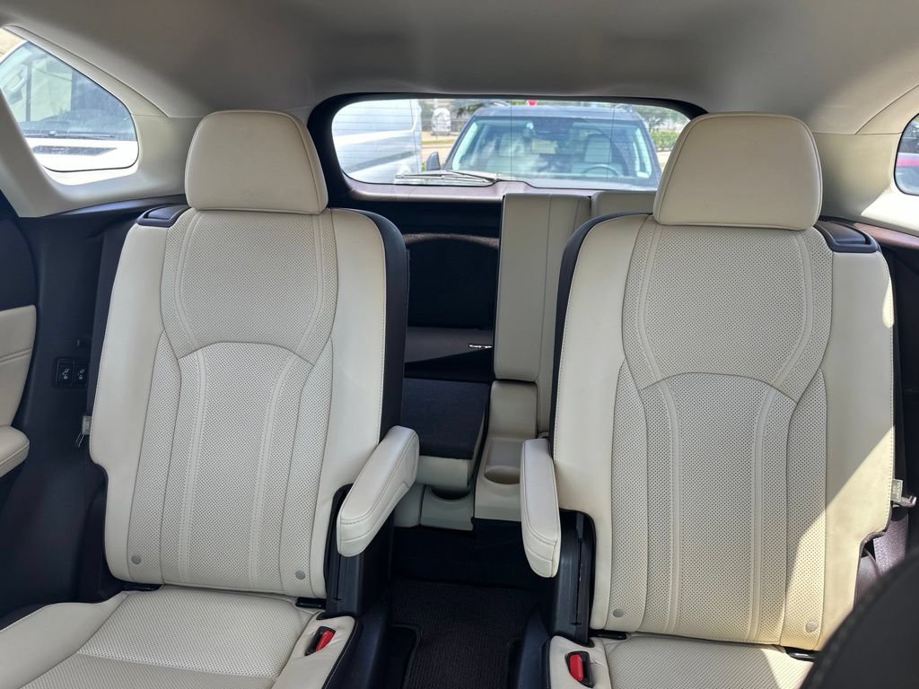 Used 2019 Lexus RX 450hL Premium w/ Premium Package AWD/4WD image 14