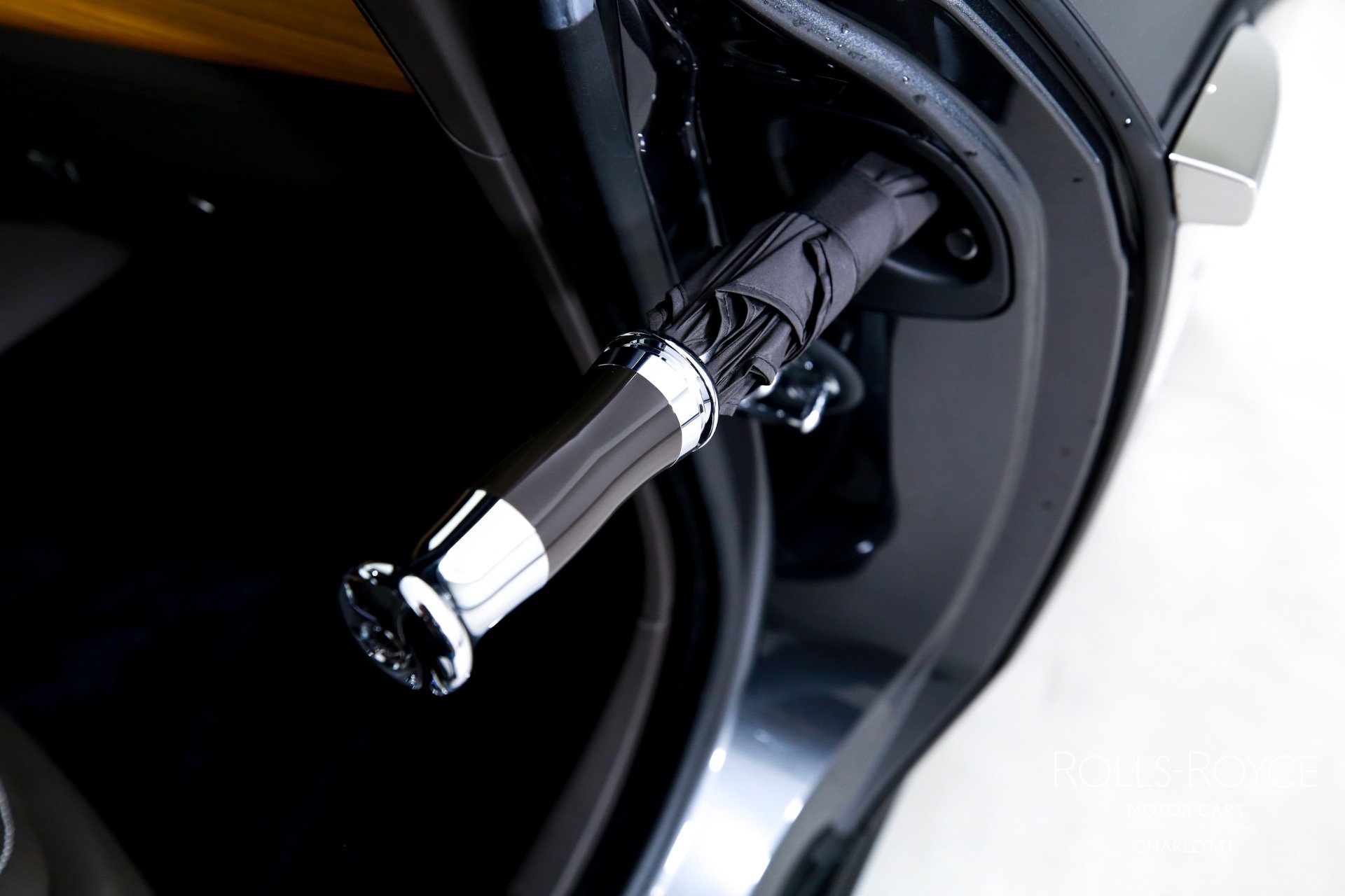 Certified 2025 Rolls-Royce Spectre w/ Spectre Launch Package image 26