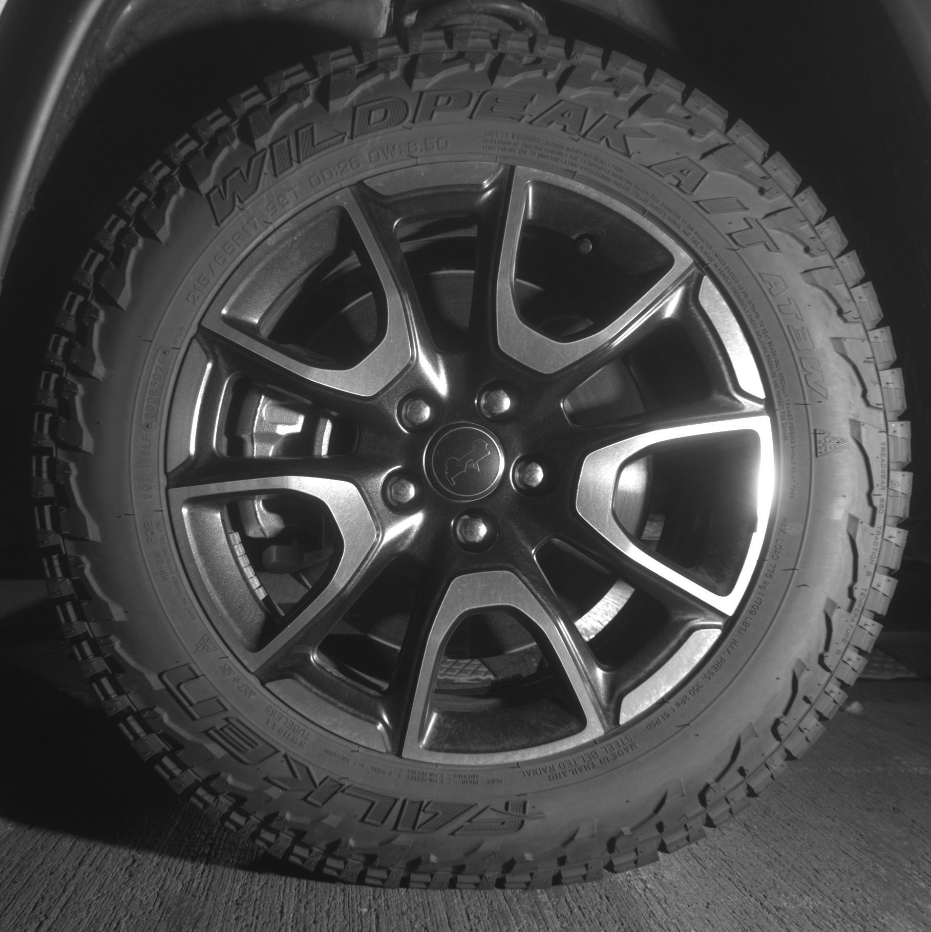 Used 2025 Jeep Compass Trailhawk image 12