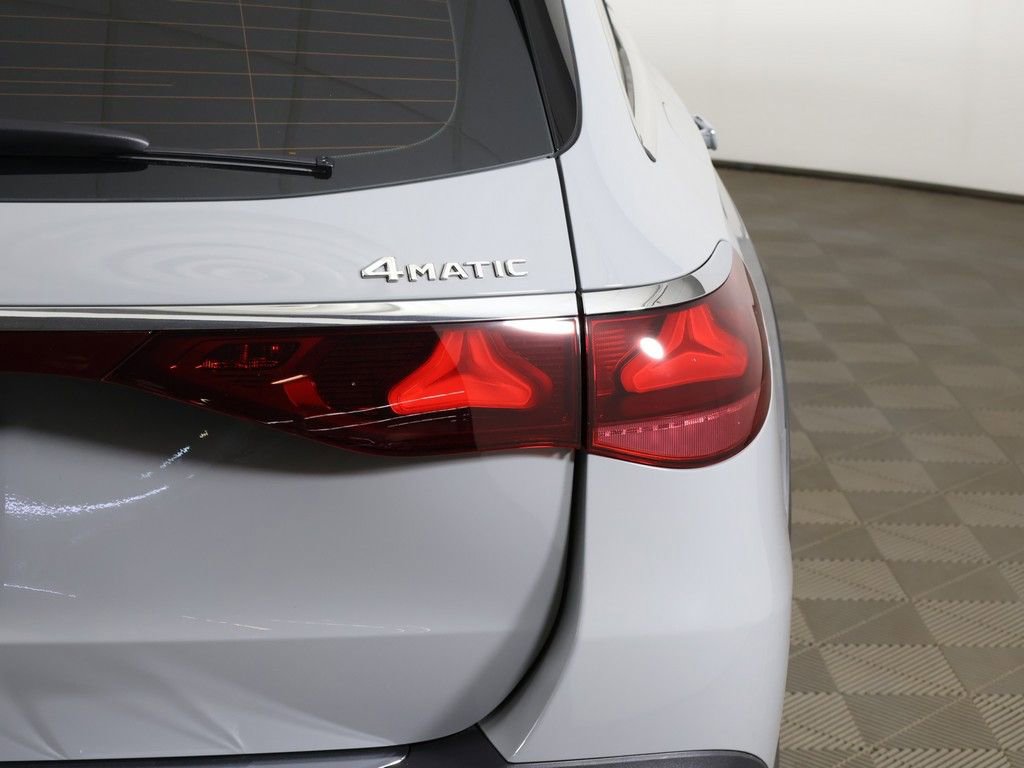 Used 2025 Mercedes-Benz E 450 4MATIC All-Terrain Wagon image 17