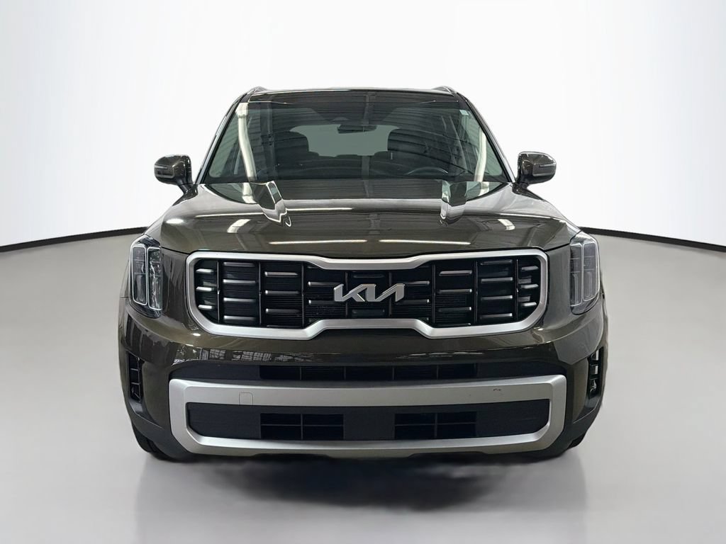 Used 2024 Kia Telluride S AWD/4WD image 2
