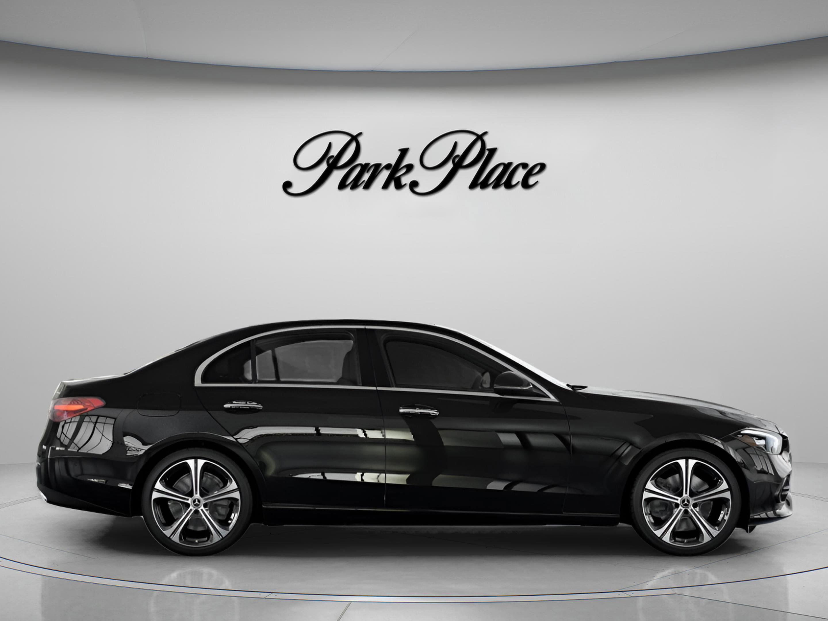 Used 2025 Mercedes-Benz C 300 Sedan image 25
