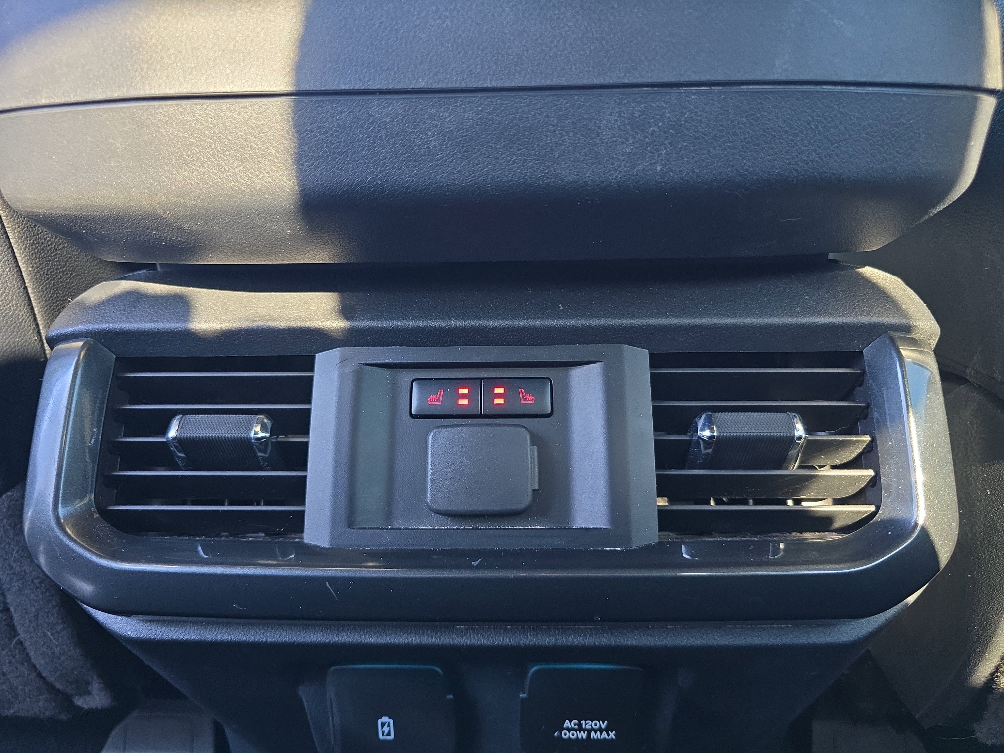 Used 2023 Ford F150 Lariat w/ Equipment Group 502A High AWD/4WD image 17