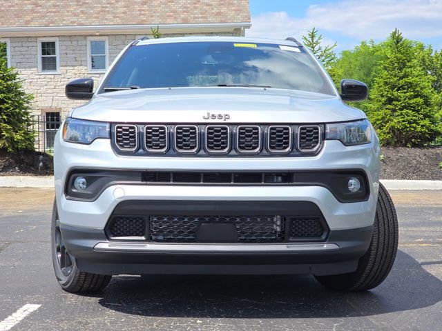 New 2026 Jeep Compass Latitude AWD/4WD image 3