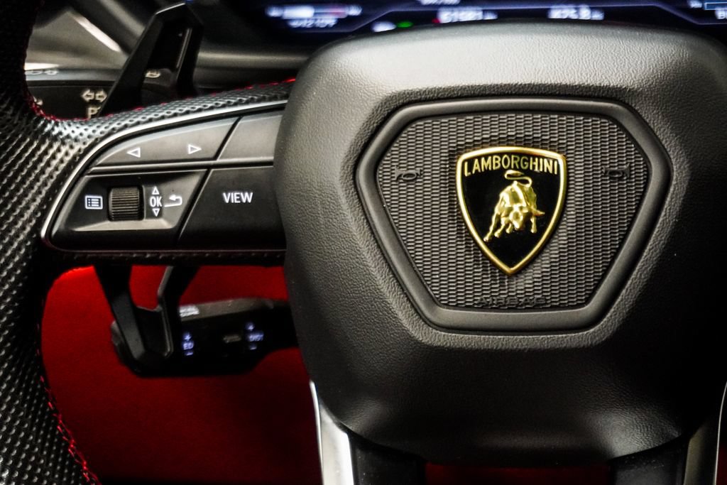 Used 2019 Lamborghini Urus AWD/4WD image 17