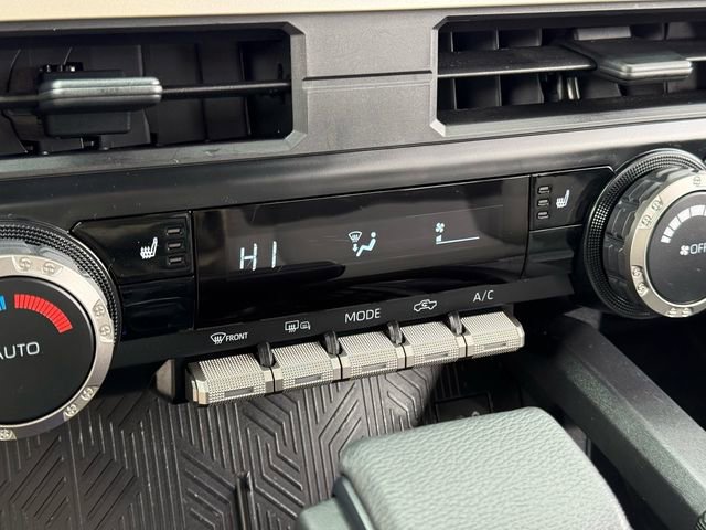 Certified 2025 Toyota Tacoma TRD Off-Road image 17