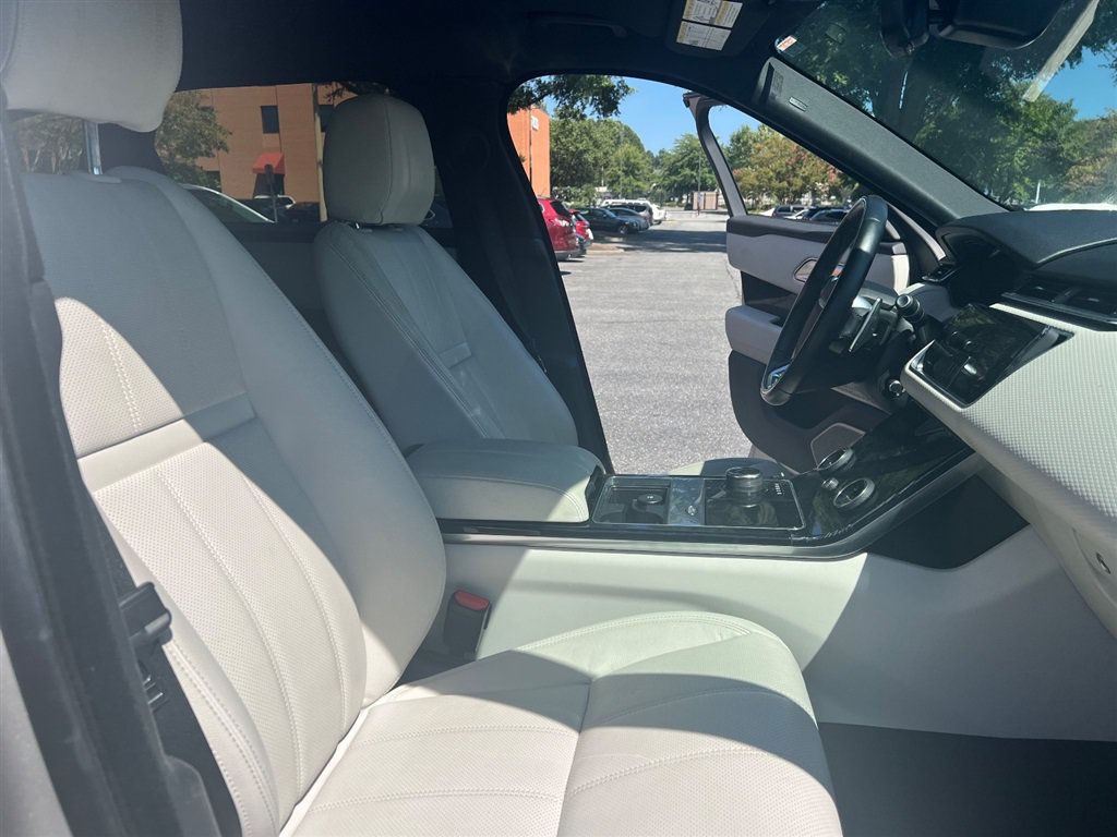 Used 2020 Land Rover Range Rover Velar R-Dynamic S AWD/4WD image 22