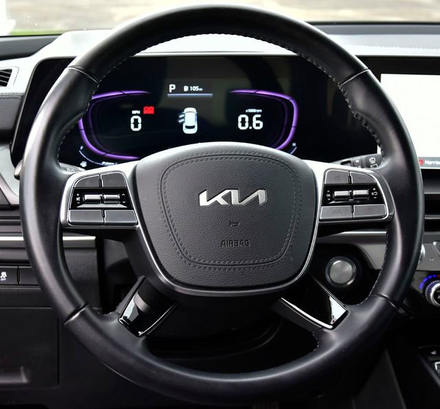 Used 2022 Kia Telluride S image 16