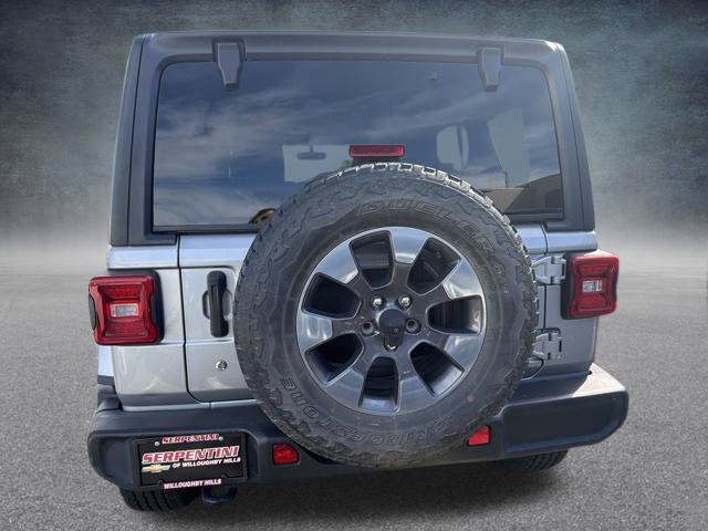 Used 2018 Jeep Wrangler Unlimited Sahara AWD/4WD image 9