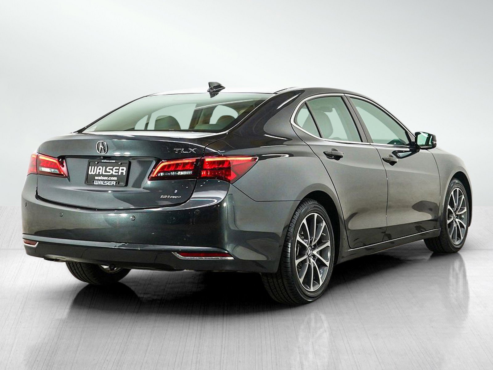 Used 2015 Acura TLX V6 SH-AWD w/ Advance Package image 5