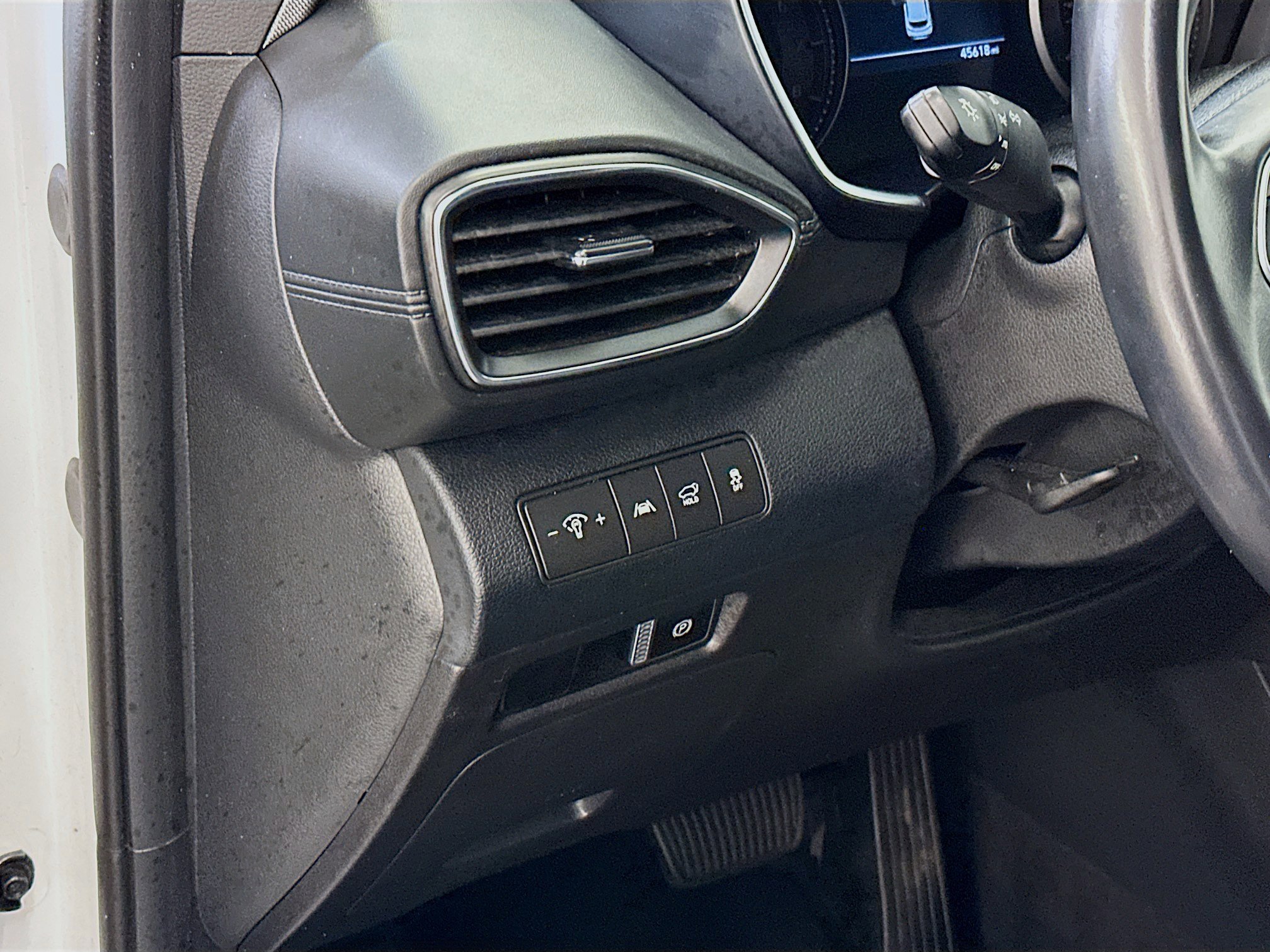 Used 2023 Hyundai Santa Fe SEL image 17