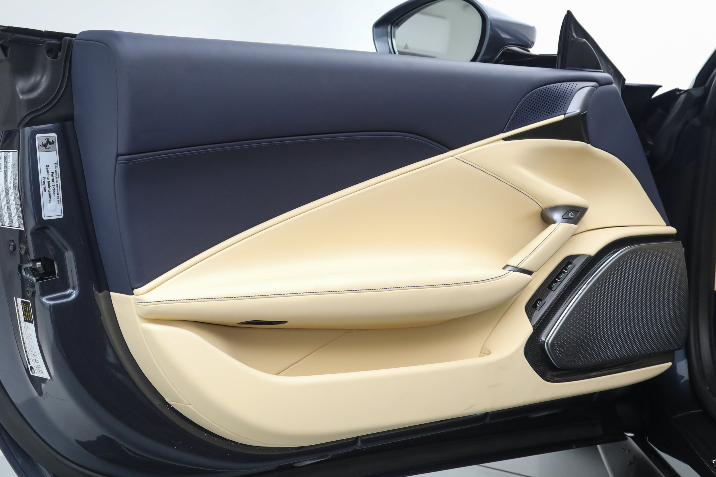 Certified 2025 Ferrari Roma Spider RWD image 26