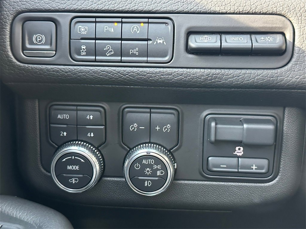 Used 2023 GMC Yukon Denali w/ Denali Reserve Package image 68