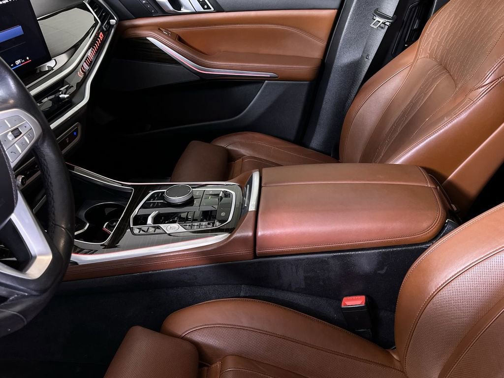 Used 2023 BMW X7 xDrive40i w/ Premium Package image 22