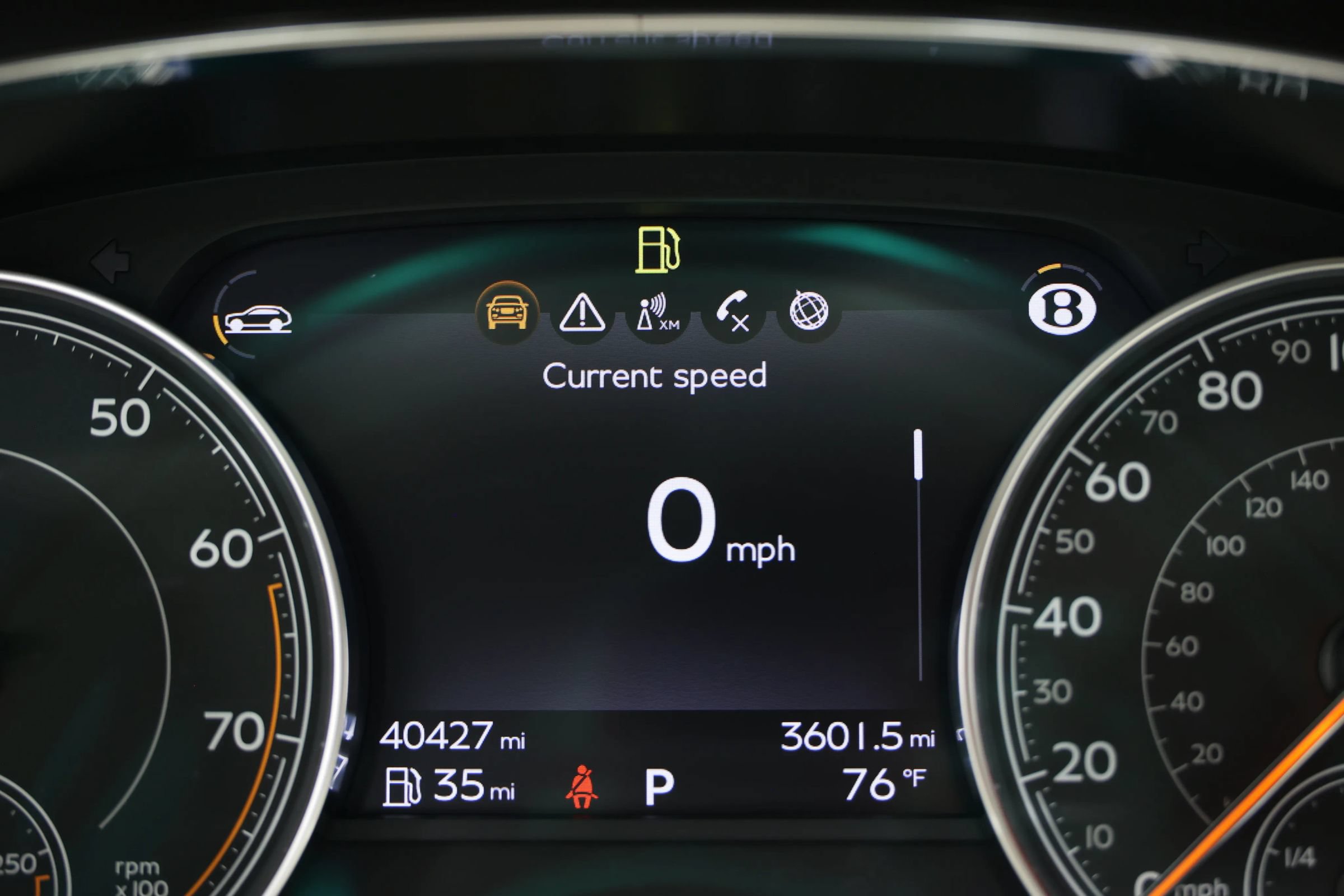 Used 2018 Bentley Bentayga Onyx Edition AWD/4WD image 32
