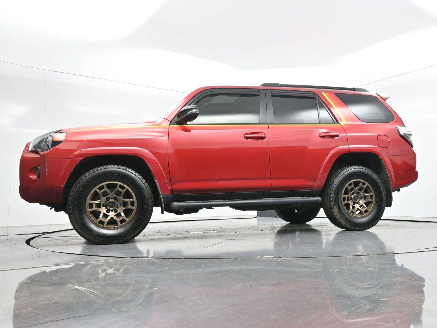 Used 2023 Toyota 4Runner 40th Anniversary SE AWD/4WD image 46