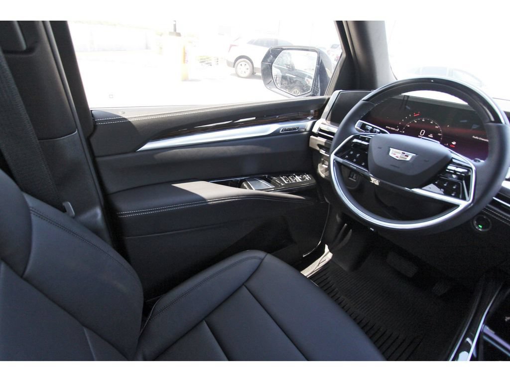 New 2026 Cadillac Escalade ESV 2WD image 8
