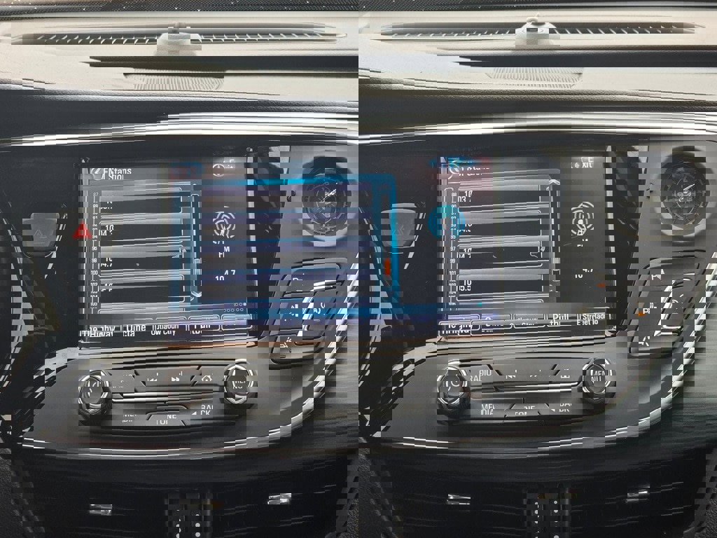 Used 2019 Buick Envision Premium w/ Driver Confidence Package image 12