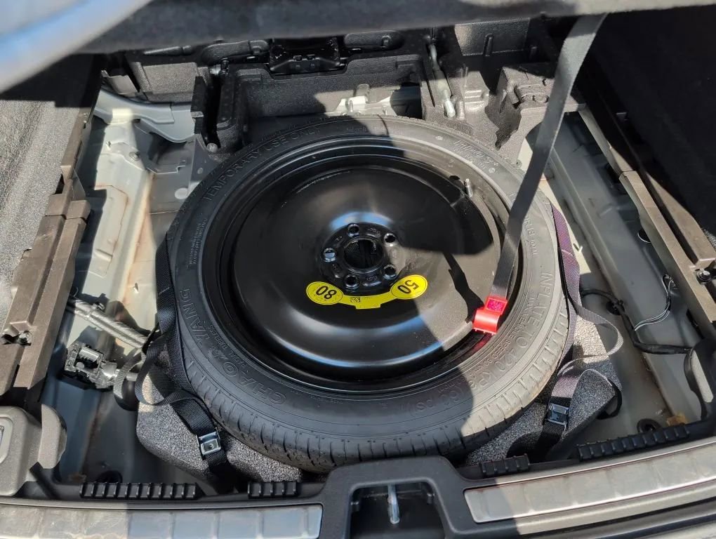 Used 2021 Volvo XC60 T5 Momentum image 28