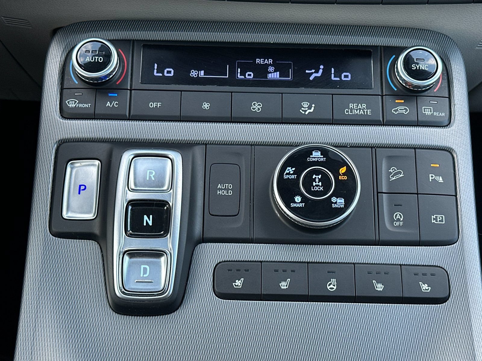 Used 2023 Hyundai Palisade Limited AWD/4WD image 25