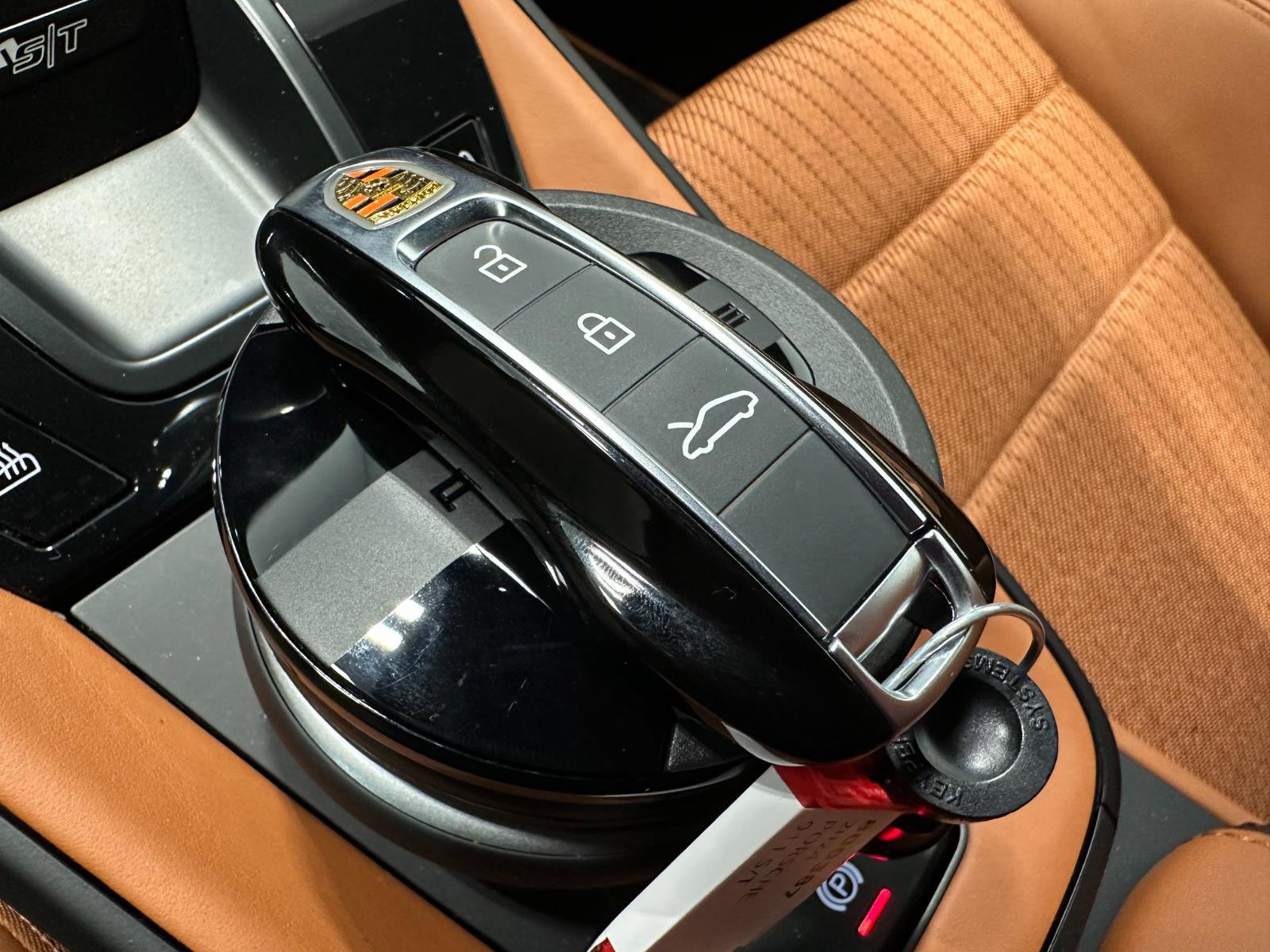 Certified 2024 Porsche 911 GT3 RS RWD image 58